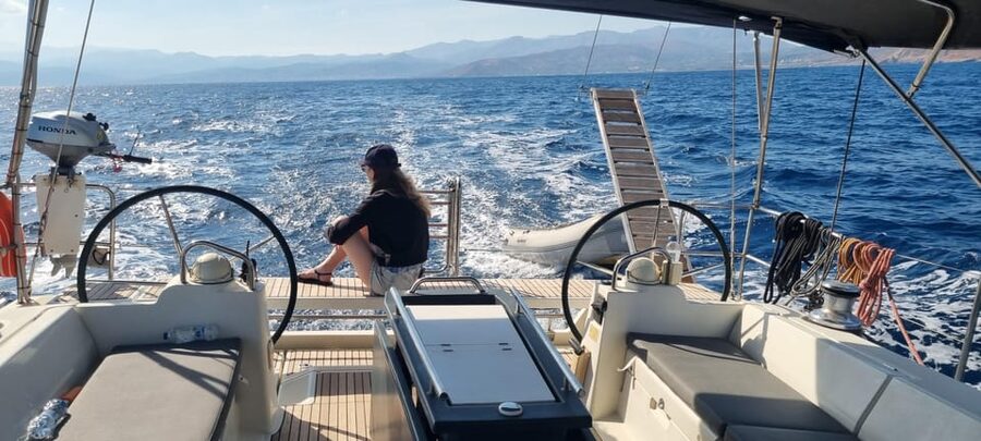 Shared Balos and Gramvousa Sailing Trip with Meal and Drinks - The return sail to Kissamos
