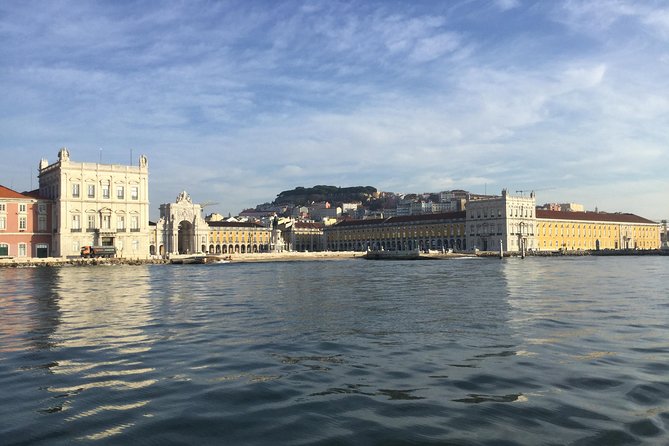Sight Sailing in Lisbon - Praça do Comércio and Lisbon’s earthquake story