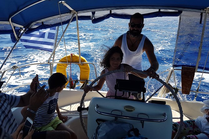 Single day Sail boat cruise with swimming, snorkeling, drinks and lunch - What the $116.11 price really includes