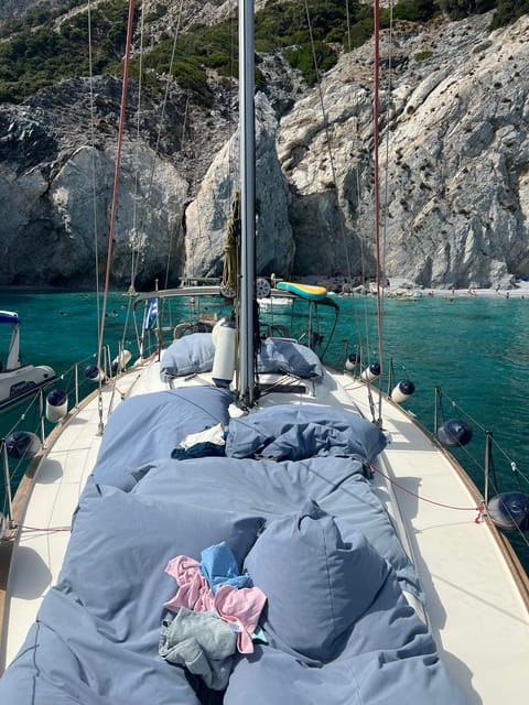 Skiathos: day sailing trip with swim stops and lunch - A relaxed boat with music, shade, and room to stretch out