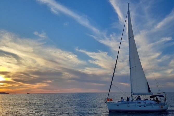 South Crete: Small group Full Day/ Sunset Sailing & Lunch - Leaving Agia Galini for the open water
