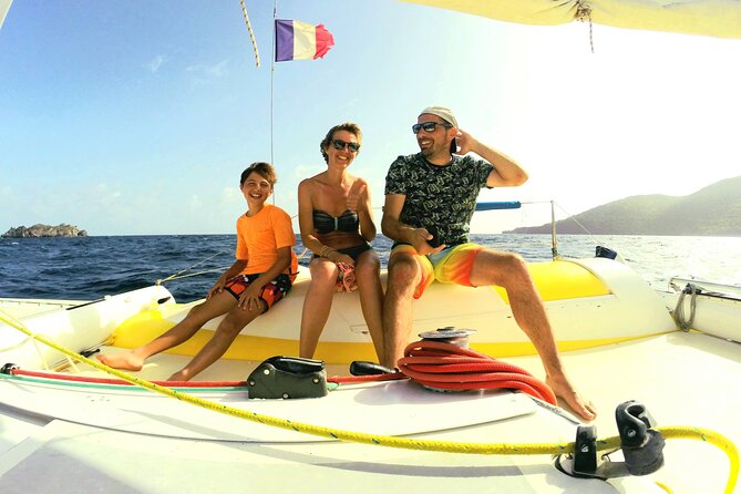 Stroll and Initiation to Sailing in the Baie des Saintes - Coves, Terre de Bas, and the change of pace
