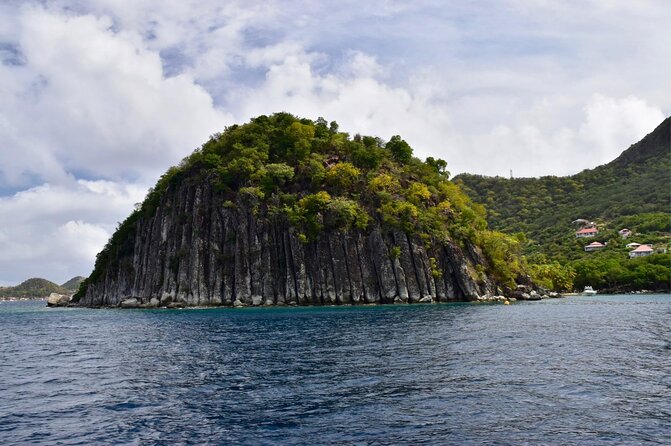 Stroll and Initiation to Sailing in the Baie des Saintes - Snorkeling with turtles and tropical sea life
