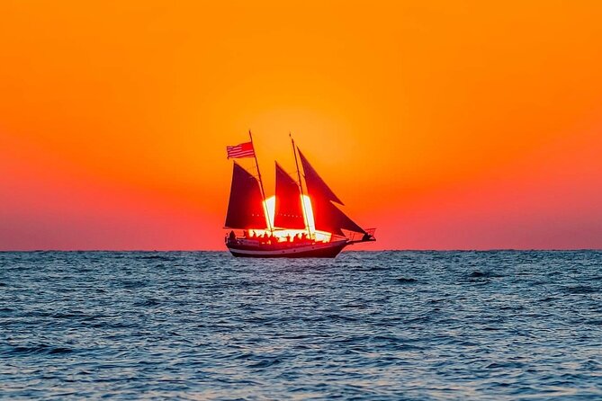 Suncoast Sailing's Sunset Sailing Experience! - Settling in with blankets and drinks