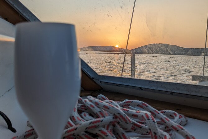 Sunset and Aperitif on a Sailing Boat in Alghero - What the small group means for you