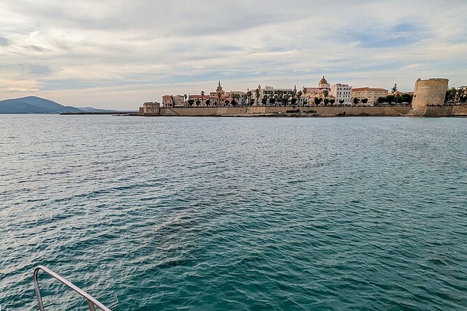 Sunset and Aperitif on a Sailing Boat in Alghero - Who will enjoy this Alghero cruise?