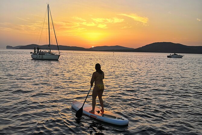 Sunset aperitif on a sailing boat in Alghero - What is included, and what is not