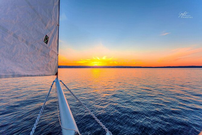 Sunset Sail from Traverse City with Food, Wine & Cocktails - What the picnic dinner really includes