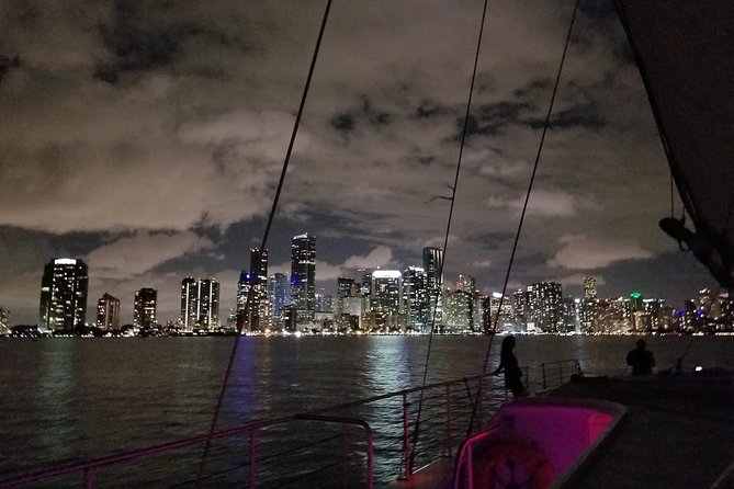 Sunset Sail in Miami: Complimentary Champagne Toast - What the crew adds to the evening