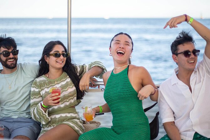 Sunset Sail Party Cruise on the Pez Gato - Snacks are not dinner