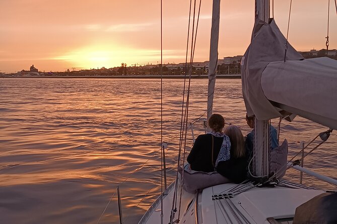 Sunset sailing boat trip in Lisbon with snacks - Key points before you book