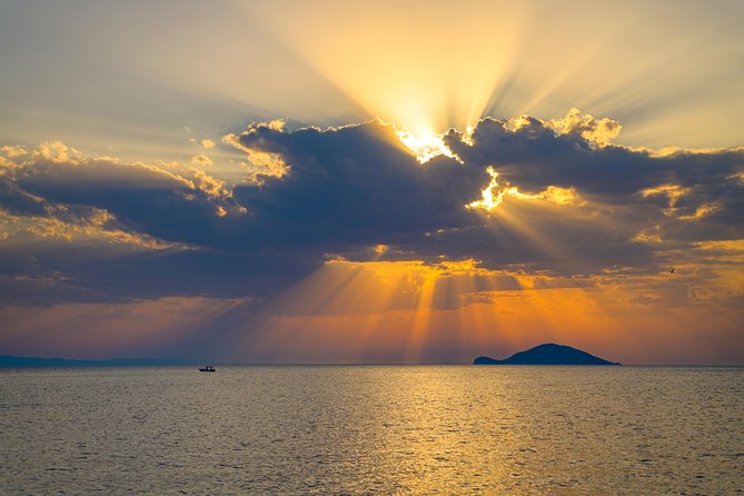 Sunset Sailing Cruise Halkidiki (3 hours) - Who will enjoy this Halkidiki sailing trip