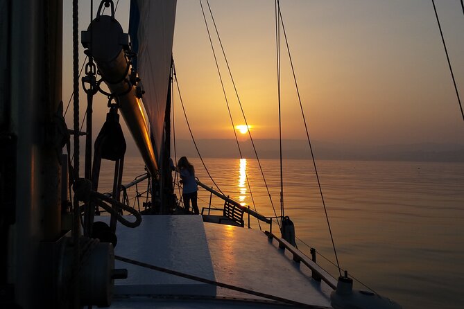 Sunset Sailing Experience in Estepona - Sunset over the mountains and open sea
