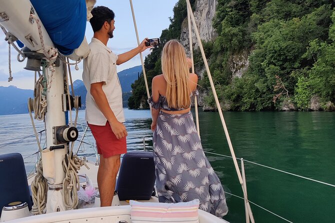 Sunset sailing on lake Como with Private Skipper - Practical details that affect your choice
