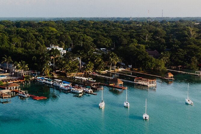 Sunset Sailing Tour in Bacalar with Outdoor Bar and Lunch - Sailing back as the sun goes down