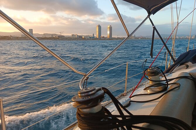 Sunset Sailing Tour in Barcelona - Why this short Barcelona sail works so well