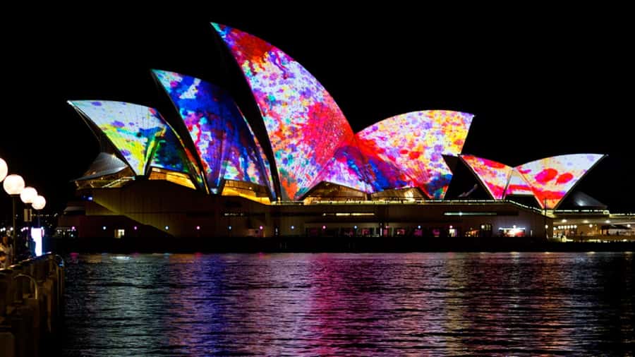 Sydney Harbour: Tall Ship Vivid Dinner Cruise - Why Vivid Sydney looks better from a tall ship