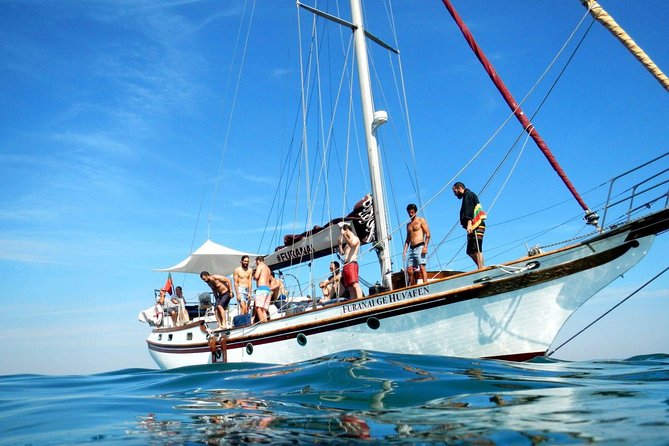 Tagus River - Private Tour on Vintage Sailboat - Timing, meeting point, and practical planning