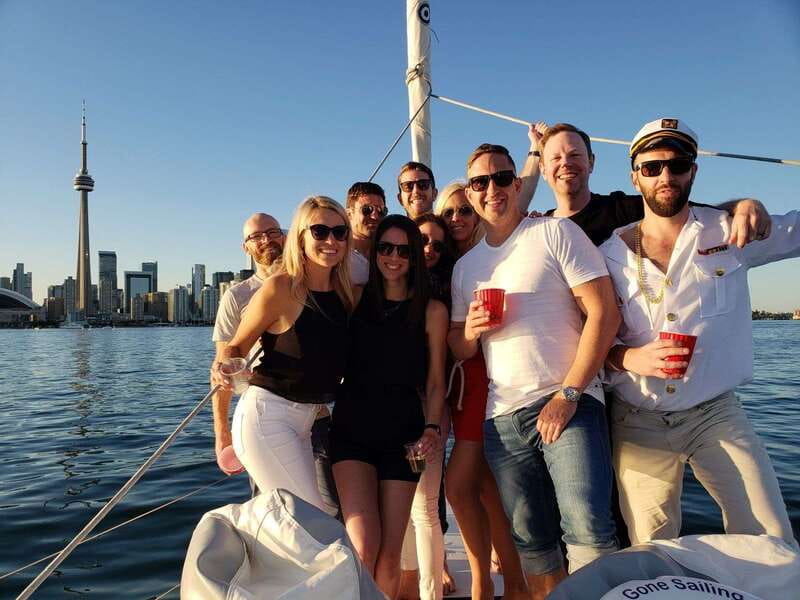 Toronto: Sailing Yacht Cruise of Toronto Harbor and Islands - A calm start at Toronto Harbor