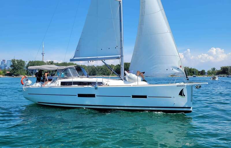 Toronto: Sailing Yacht Cruise of Toronto Harbor and Islands - What to pack for the yacht