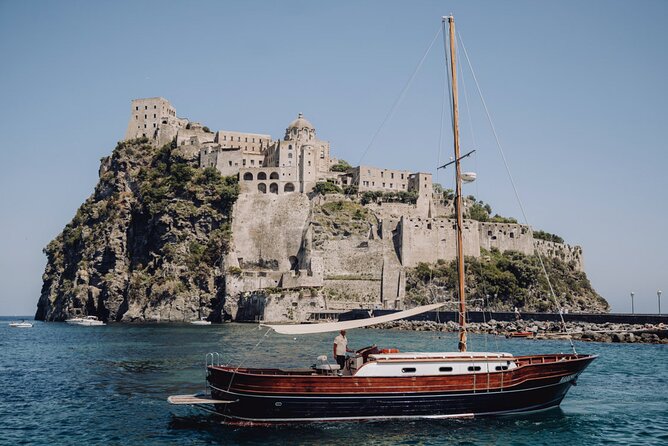 Tour of the island of Ischia in schooner - Leaving Forio at 10:00 a.m.