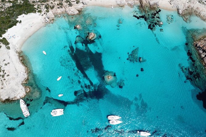 Tour Sailboat 15 mt. BOARDING FROM LA MADDALENA islands Archipelago - Cala Santa Maria gives you proper beach time