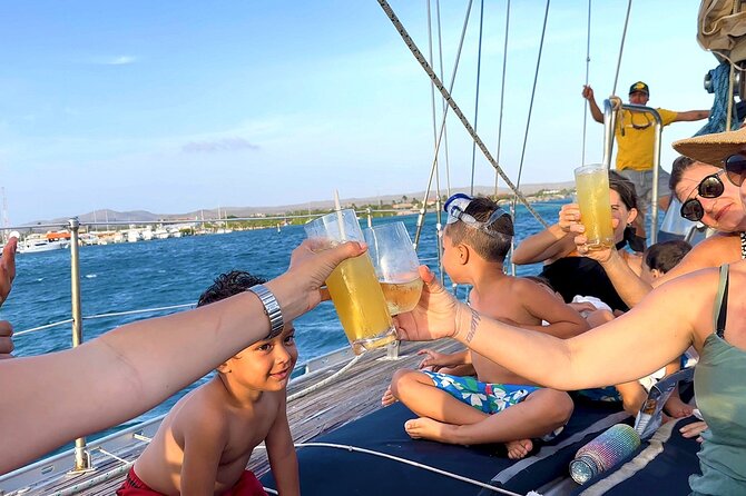 Tropical Dream Snorkel and Dinner Sail in Aruba - A full day aboard a private Aruba charter