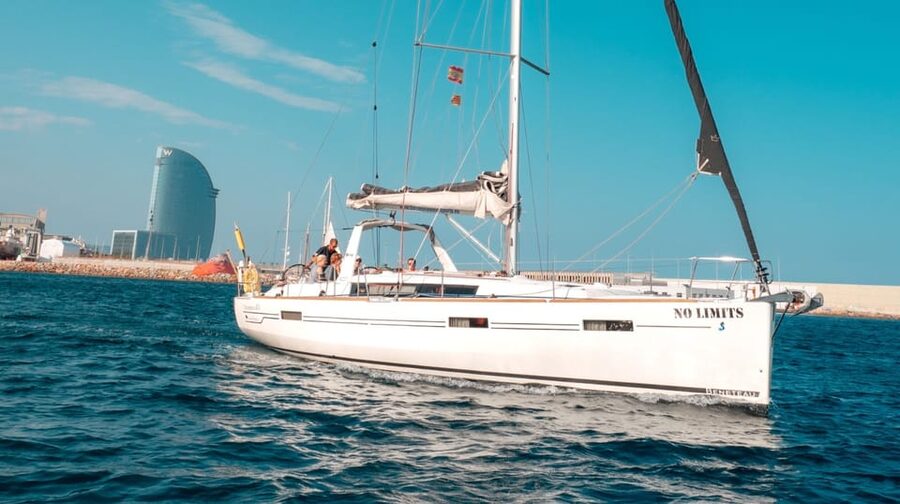Two Hour Luxury Sailing Experience with Open Bar - Key points to know before you book
