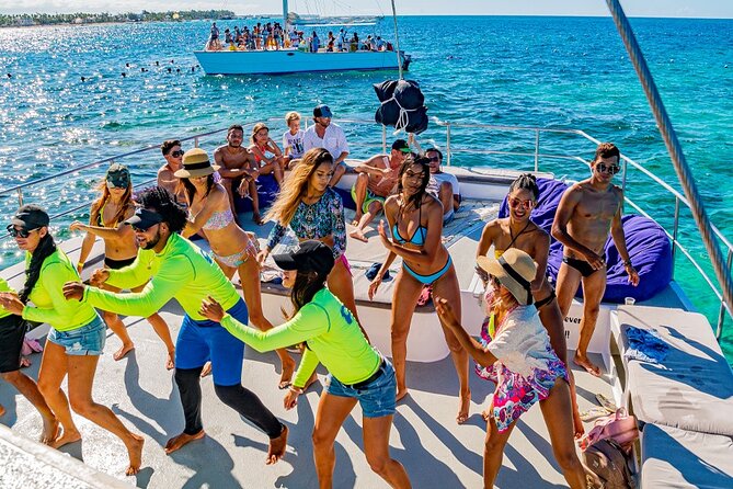 Up to 15 passengers Private Catamaran Sailing from Punta Cana - Snorkeling first, with gear and a guide provided