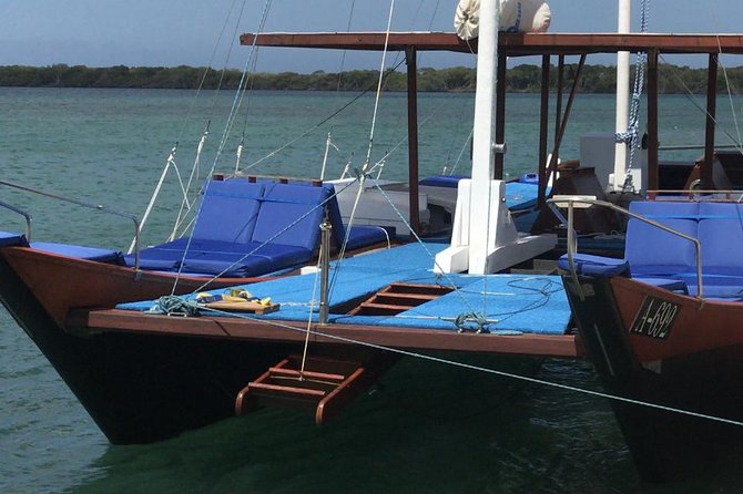 VIP Morning Delight Champagne Sailing and Snorkeling with Lunch - Lunch, grilled cheese, and the open bar