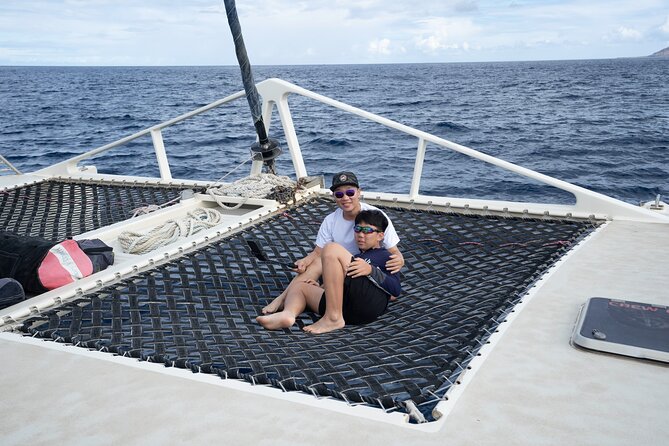 West Oahu Dolphin Watch and Snorkel Sail with Lunch - Lunch, bar service, and the ride back