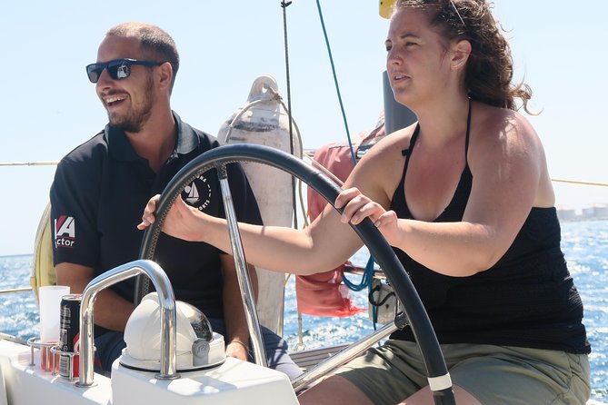 Wonderful 2 Hour Sailing trip including open bar and Pinchos - The Crew Sets the Tone