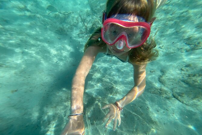 Yacht Me Up – Private All-Inclusive Cannes Sailing Fever - Snorkeling beside the underwater sculptures