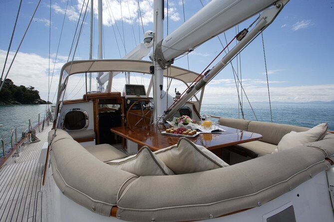 Yonder Star Sailing Yacht - Why the private format matters