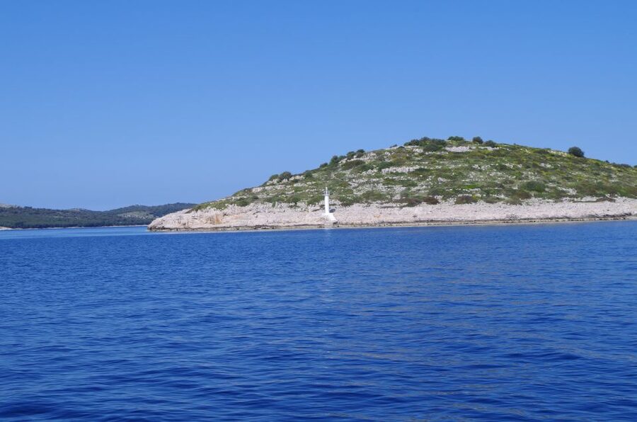 Zadar: Full-Day Sailing Trip to Kornati - Swimming and snorkeling in a quiet bay